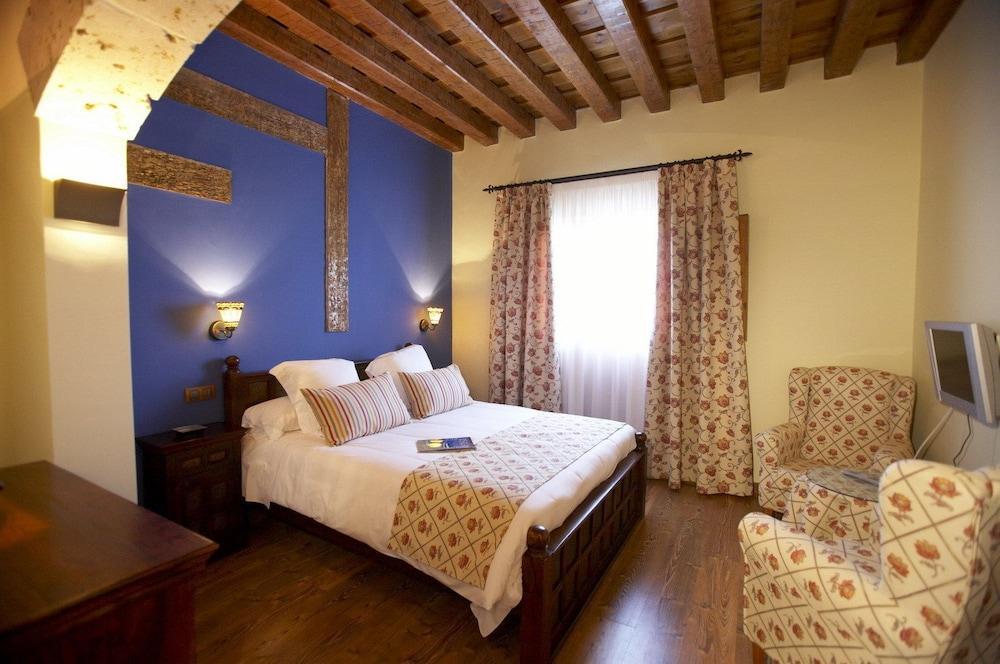 Ibersol La Casona De Andrea Hotel Tiedra Exterior foto