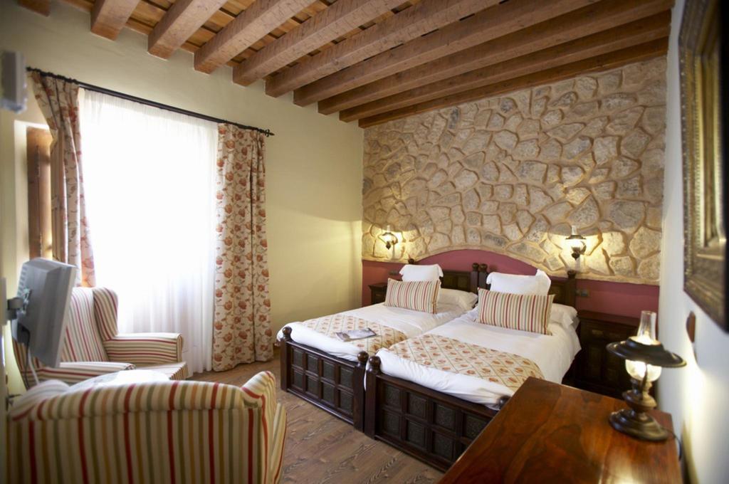 Ibersol La Casona De Andrea Hotel Tiedra Exterior foto