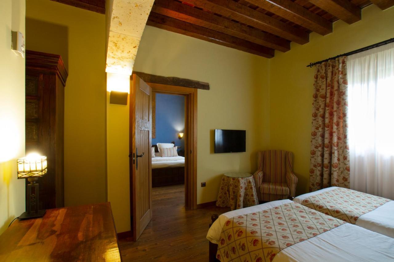 Ibersol La Casona De Andrea Hotel Tiedra Exterior foto